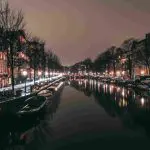 canals in amsterdam at night