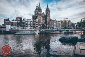 Romantic things to do in Amsterdam for a day the catholic church