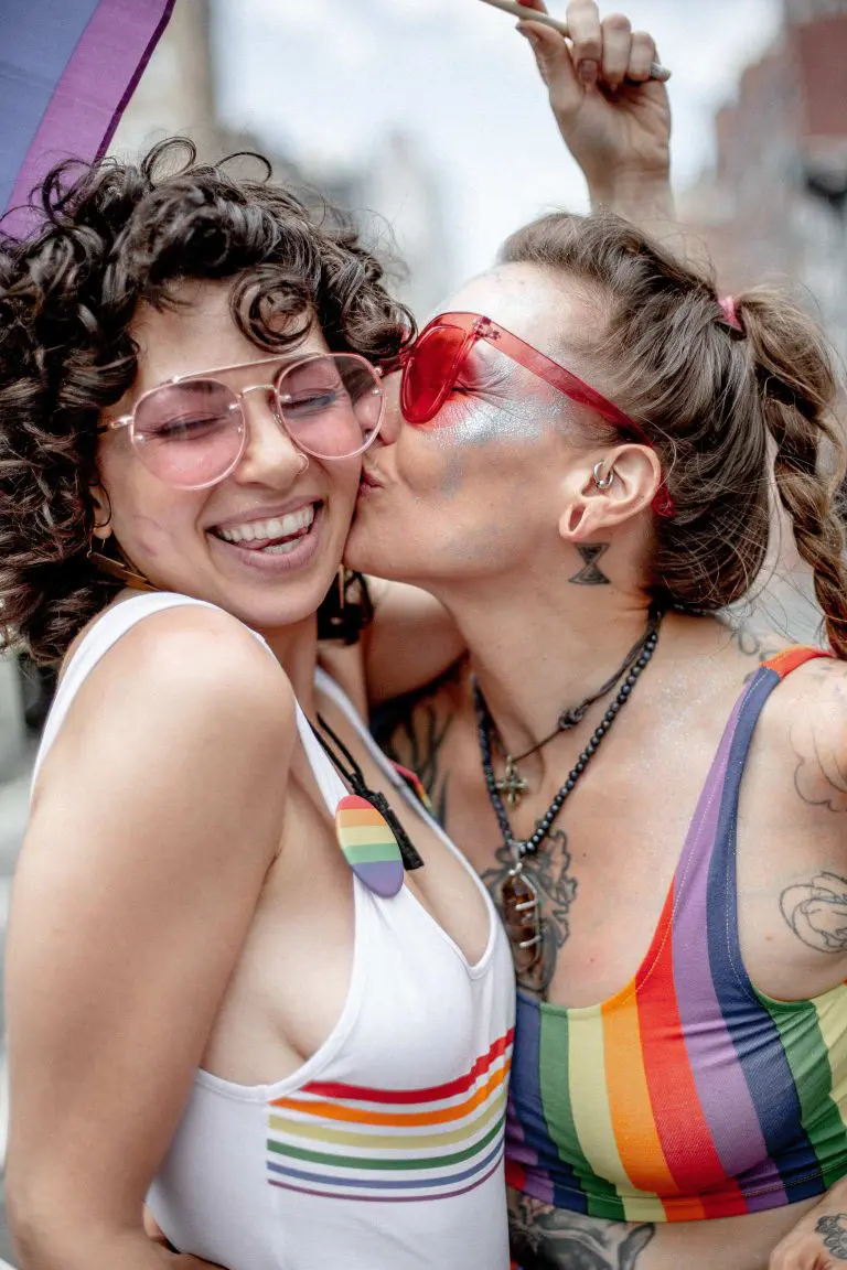 the best gay hotel in Amsterdam two girls kissing eachother.