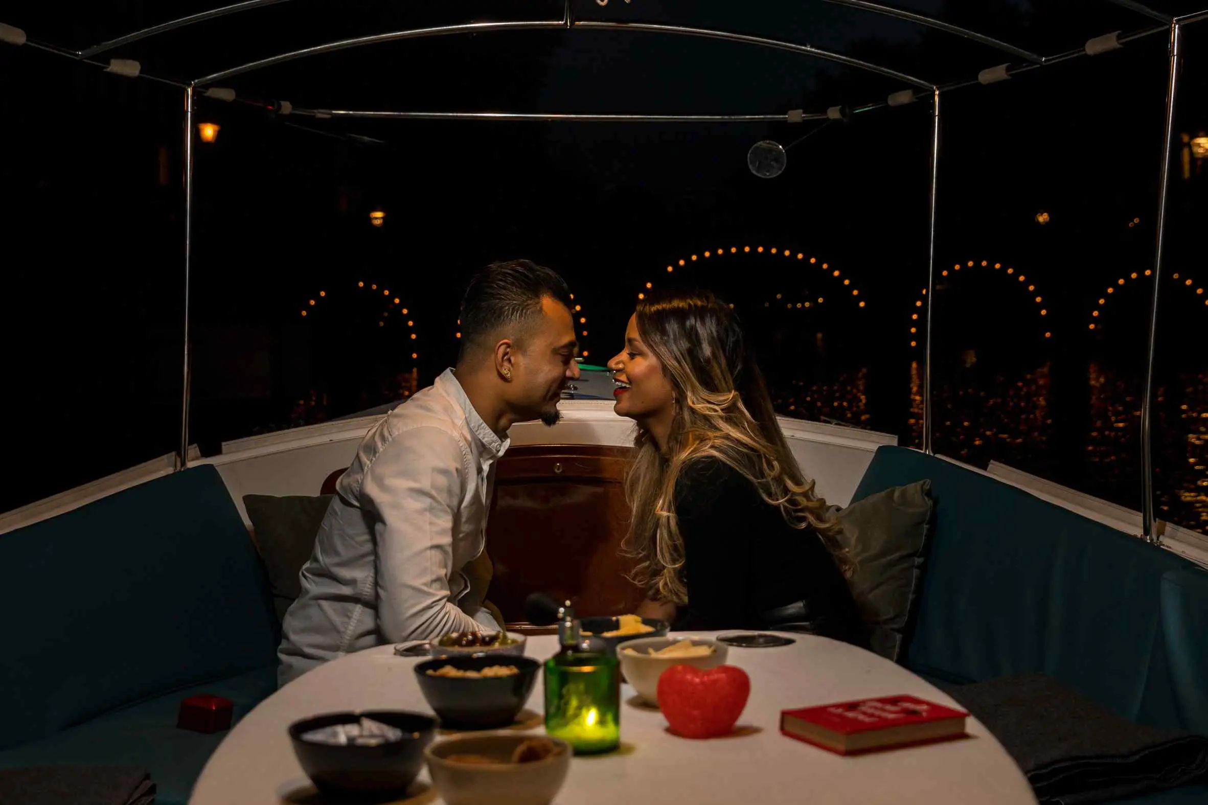 night-boat-tour-amsterdam