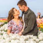 couple in flower gardens holland